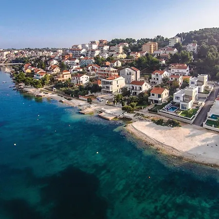 Lovely In Okrug Gornji Apartman Trogir